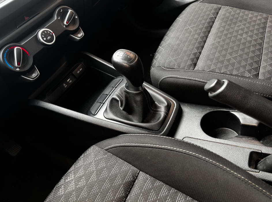 KIA Rio Asientos 18
